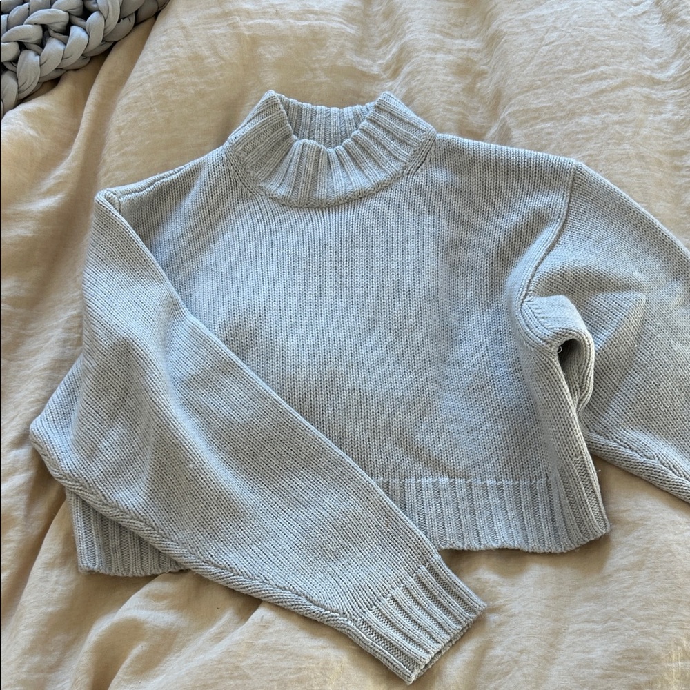 Wilfred Light Gray Turtleneck Sweater